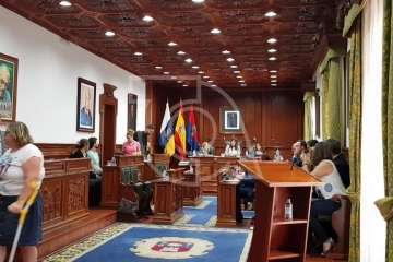 Ediles de la oposición se van del Pleno de Telde (Foto TA)